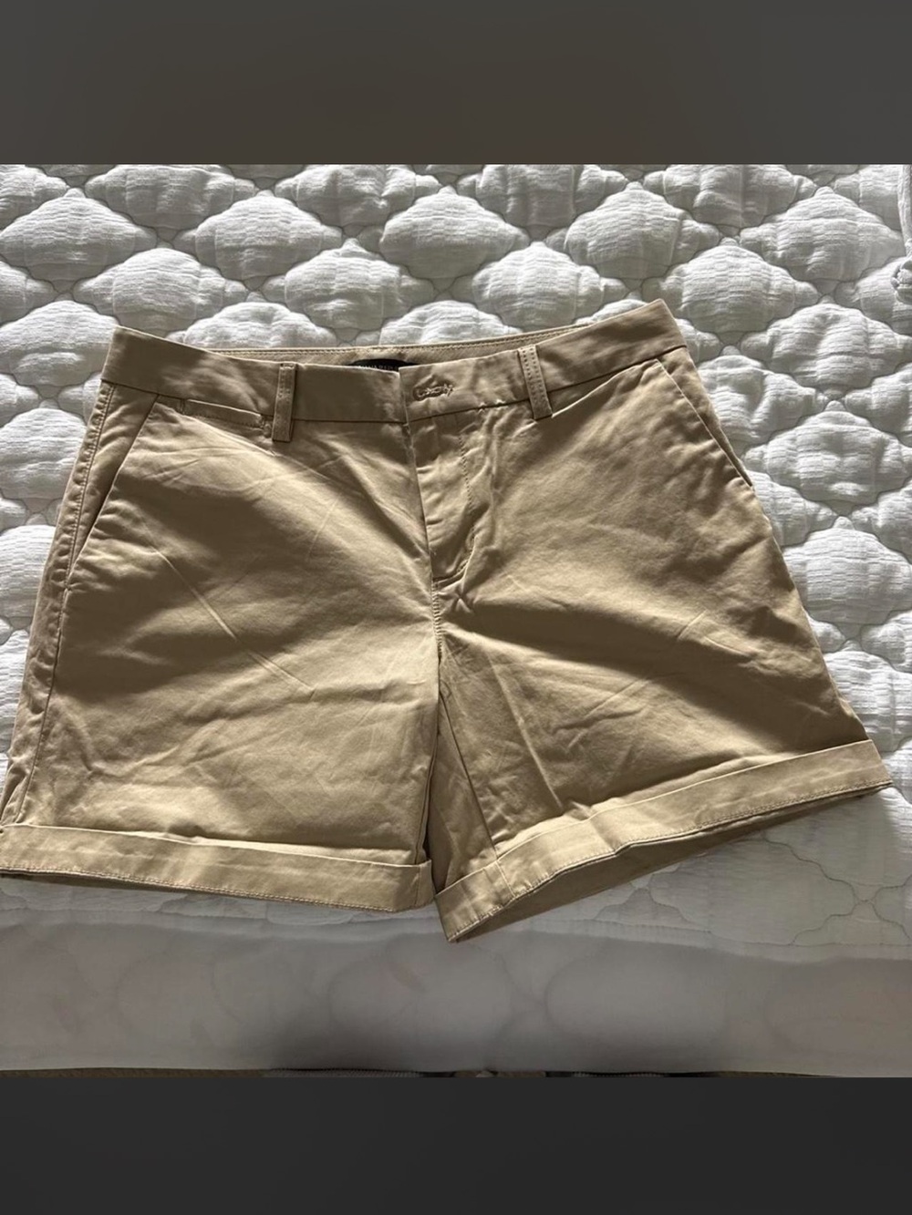 Banana Republic tan shorts size 6